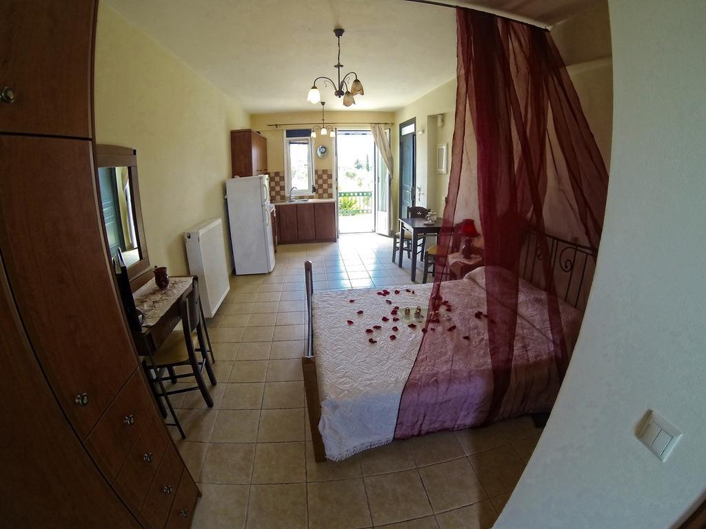 Ferienwohnung Remenata Lixouri Zimmer foto