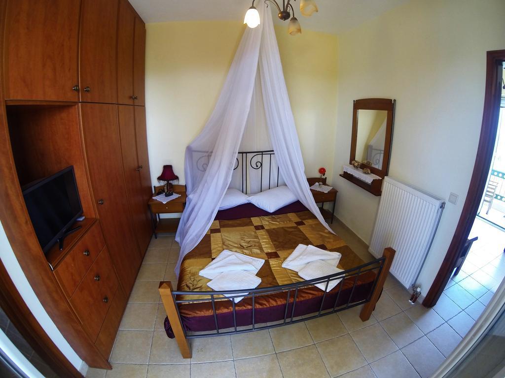 Ferienwohnung Remenata Lixouri Zimmer foto